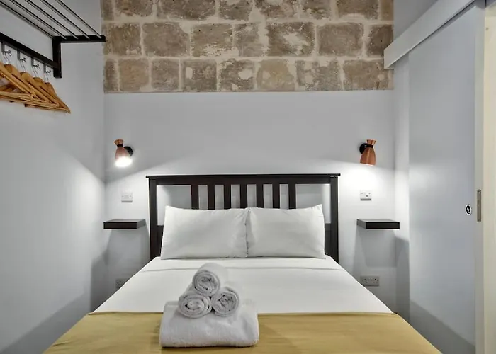 Old 5 By Vallettastay Apartament