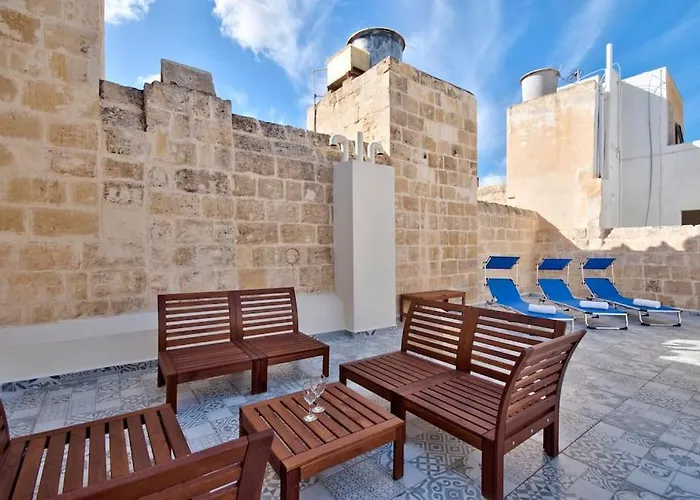 Old 5 By Vallettastay * Valletta